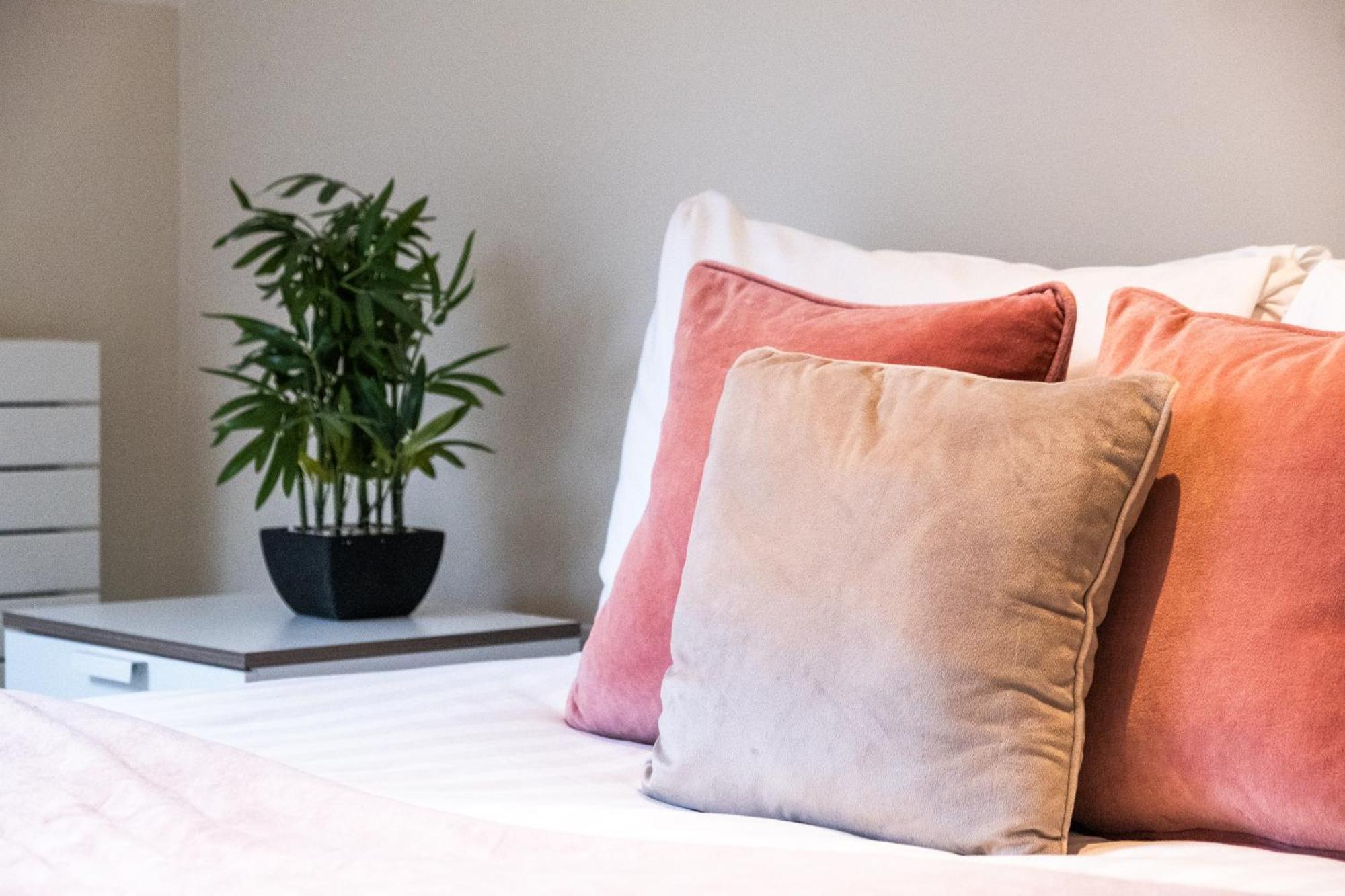 Osbourne House Pink 2 Bed, 2 And Half Bath Lejlighed Birmingham Eksteriør billede
