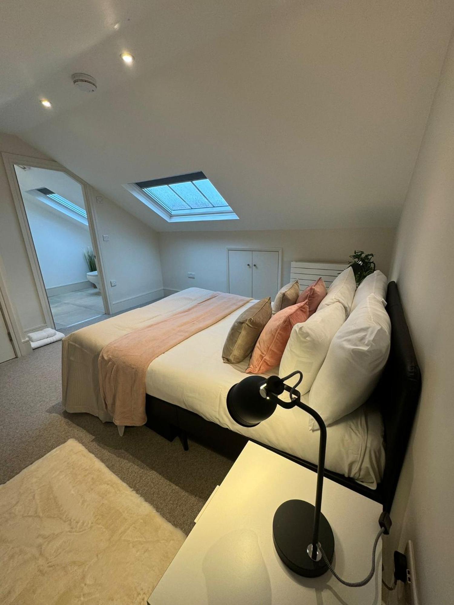 Osbourne House Pink 2 Bed, 2 And Half Bath Lejlighed Birmingham Eksteriør billede