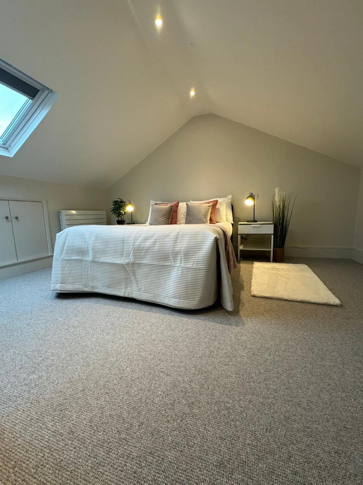 Osbourne House Pink 2 Bed, 2 And Half Bath Lejlighed Birmingham Eksteriør billede