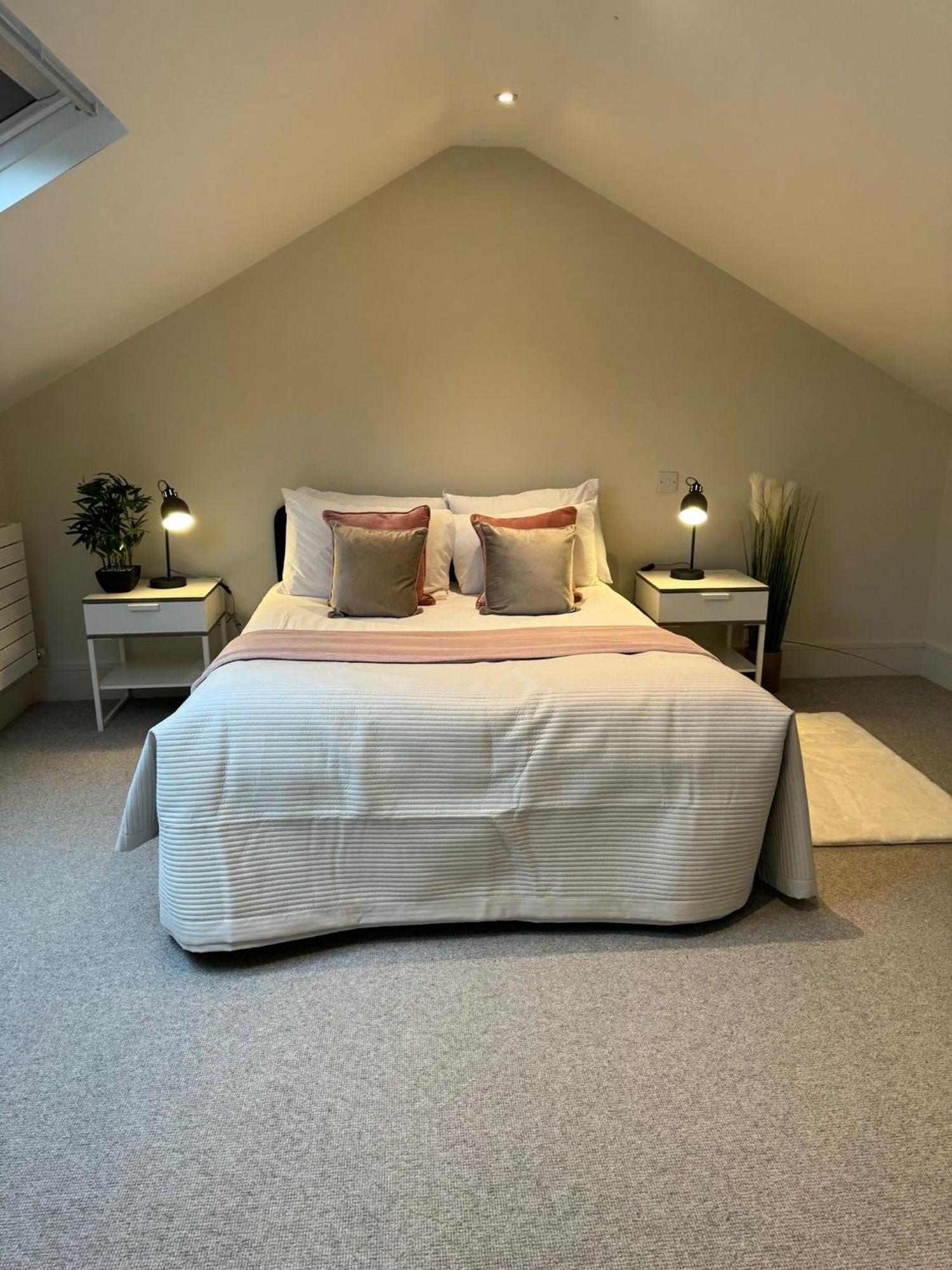 Osbourne House Pink 2 Bed, 2 And Half Bath Lejlighed Birmingham Eksteriør billede