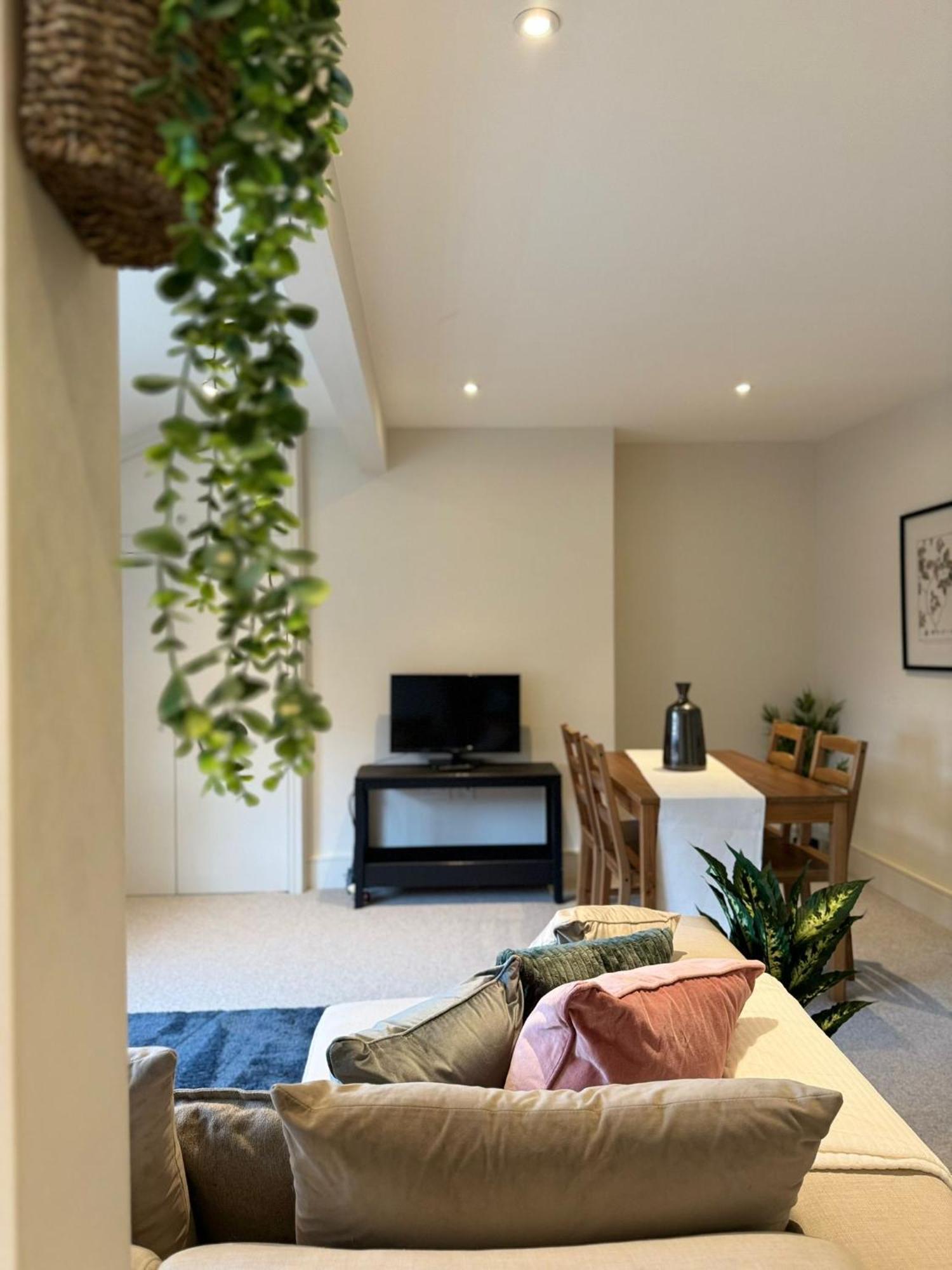 Osbourne House Pink 2 Bed, 2 And Half Bath Lejlighed Birmingham Eksteriør billede