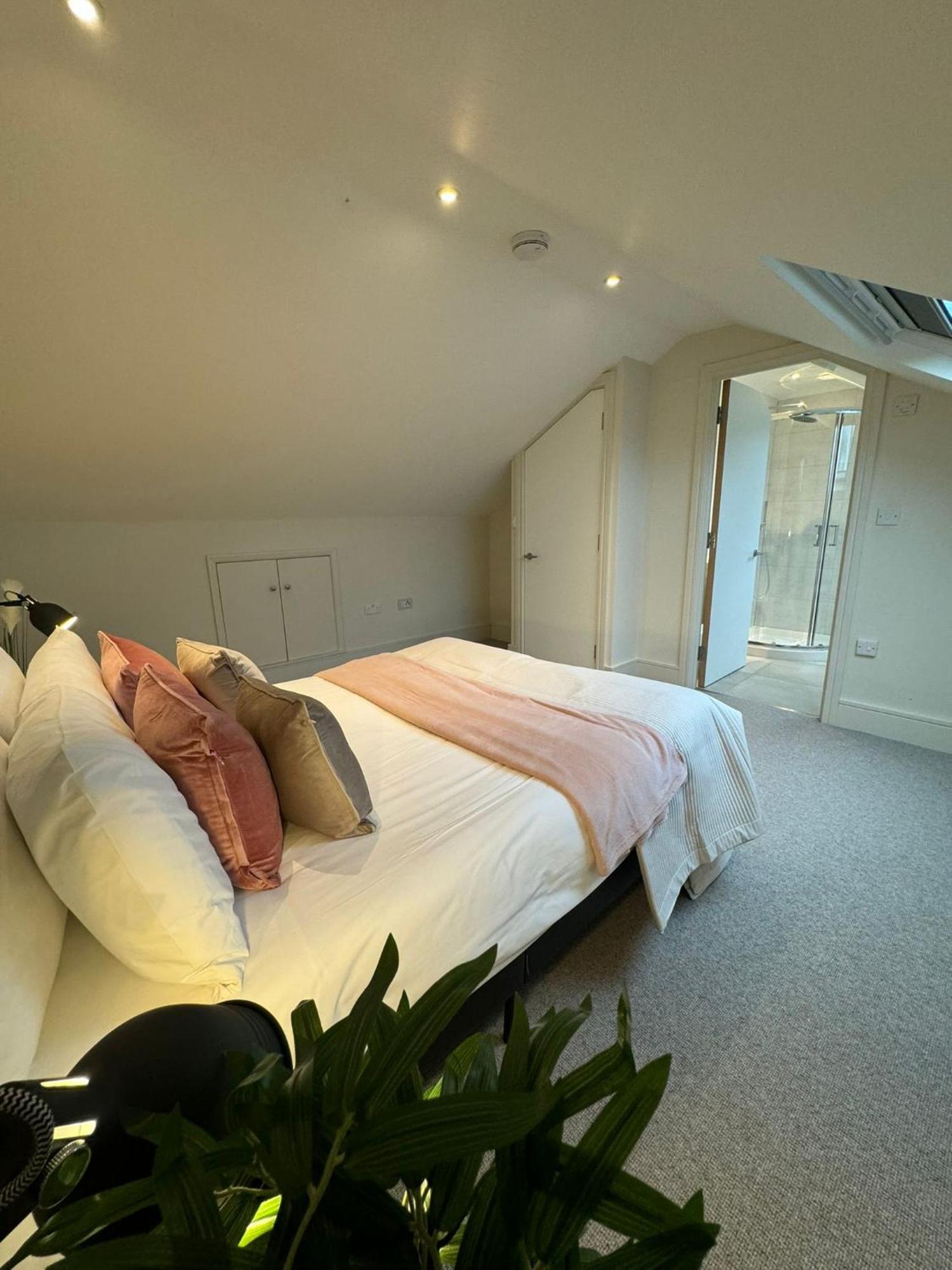 Osbourne House Pink 2 Bed, 2 And Half Bath Lejlighed Birmingham Eksteriør billede