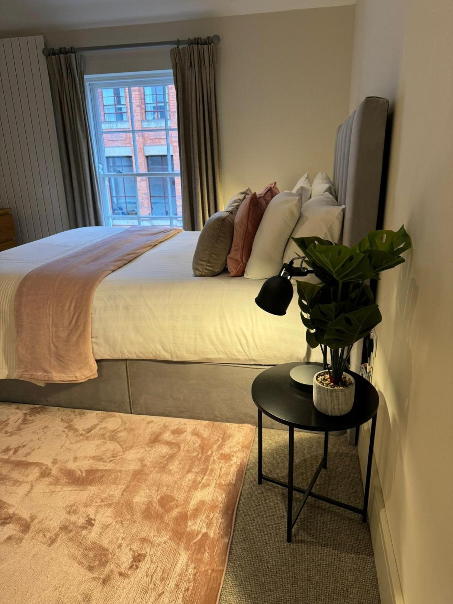 Osbourne House Pink 2 Bed, 2 And Half Bath Lejlighed Birmingham Eksteriør billede