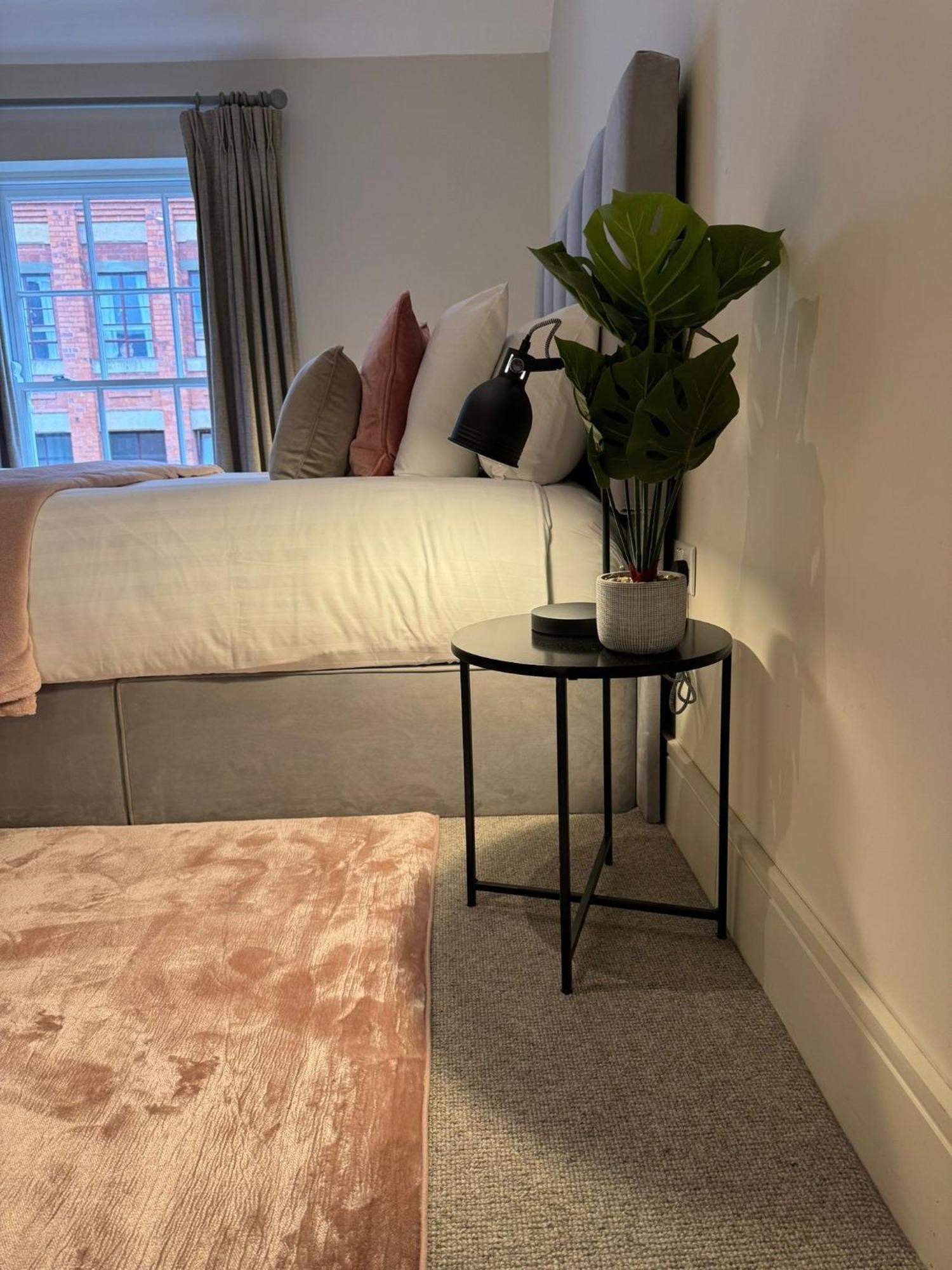 Osbourne House Pink 2 Bed, 2 And Half Bath Lejlighed Birmingham Eksteriør billede