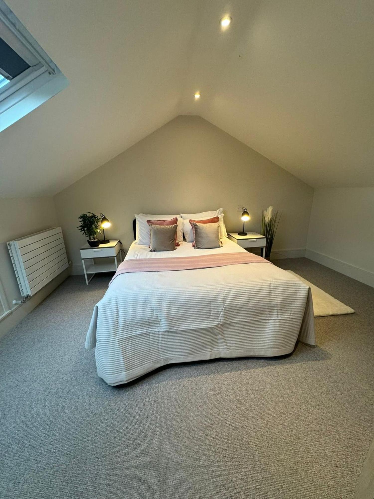 Osbourne House Pink 2 Bed, 2 And Half Bath Lejlighed Birmingham Eksteriør billede