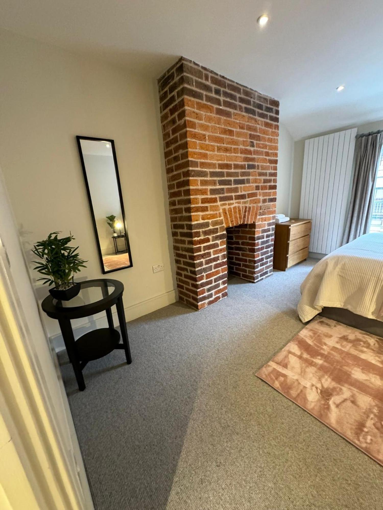 Osbourne House Pink 2 Bed, 2 And Half Bath Lejlighed Birmingham Eksteriør billede