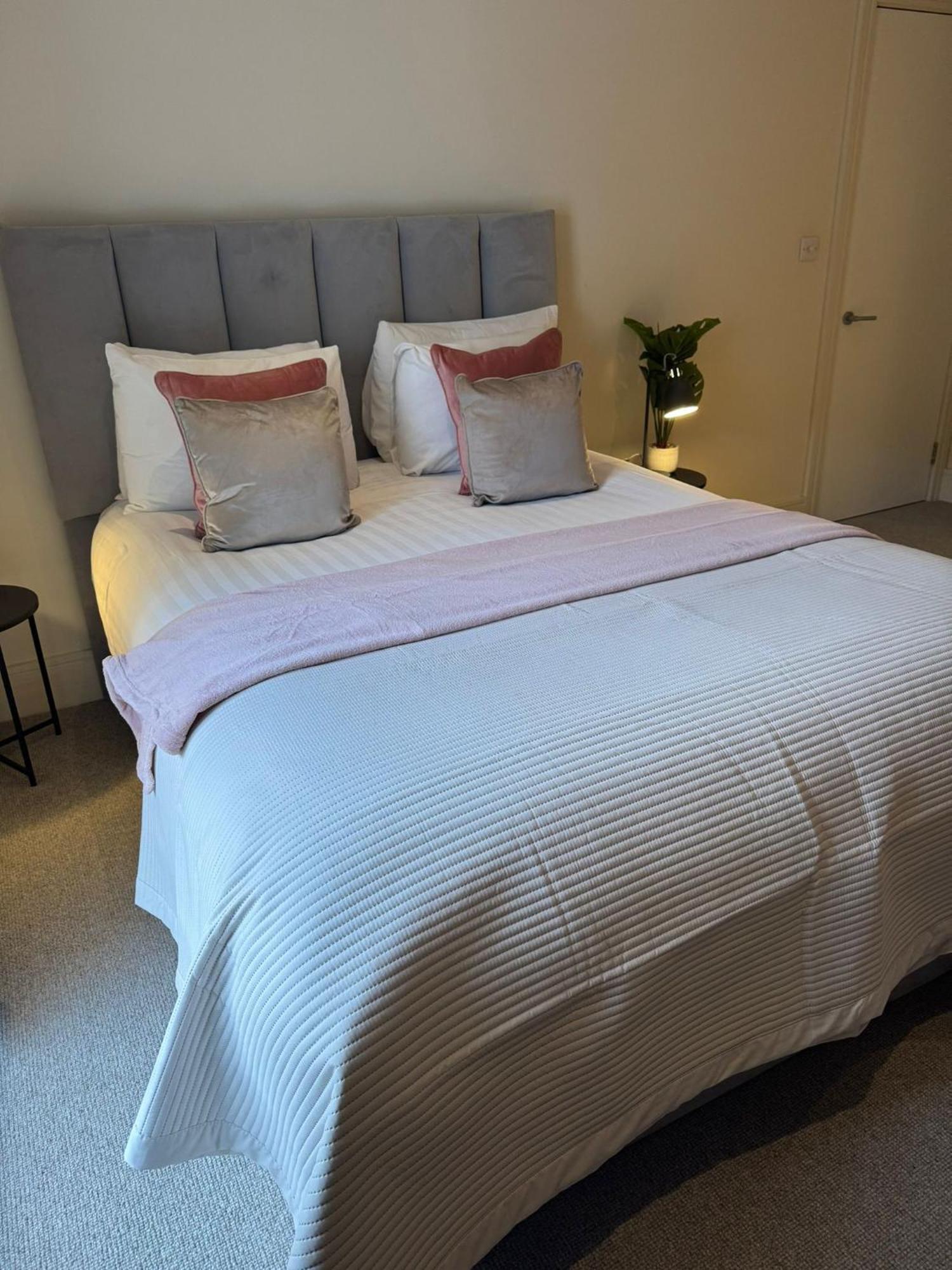 Osbourne House Pink 2 Bed, 2 And Half Bath Lejlighed Birmingham Eksteriør billede